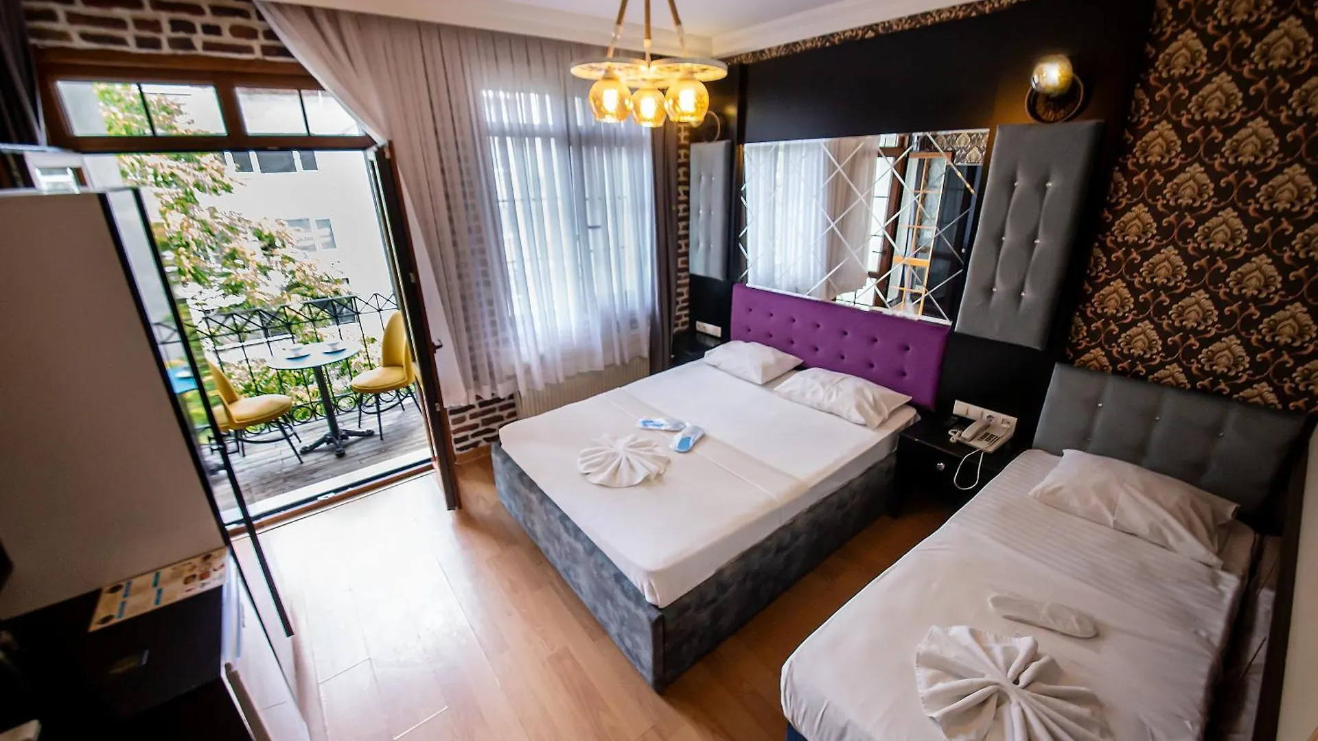 Royal Garden Suite And Hotel Стамбул