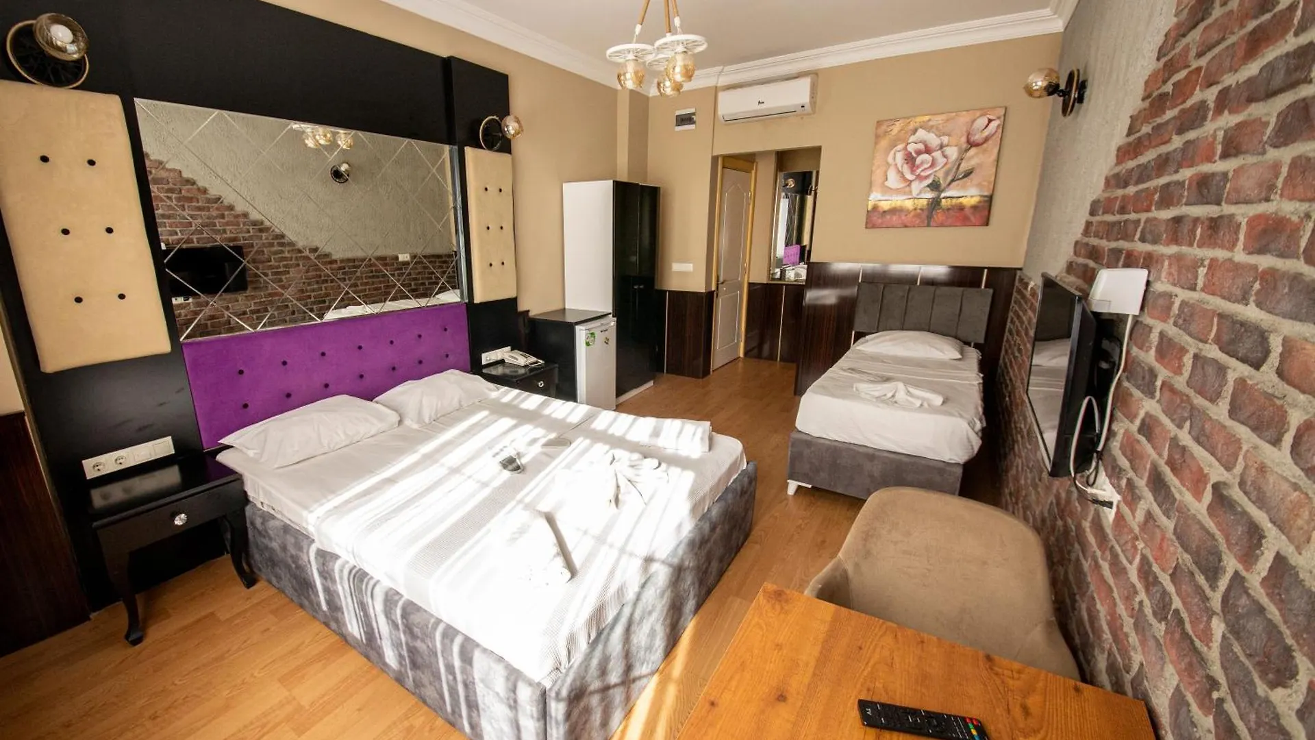 Royal Garden Suite And Hotel Стамбул Турция