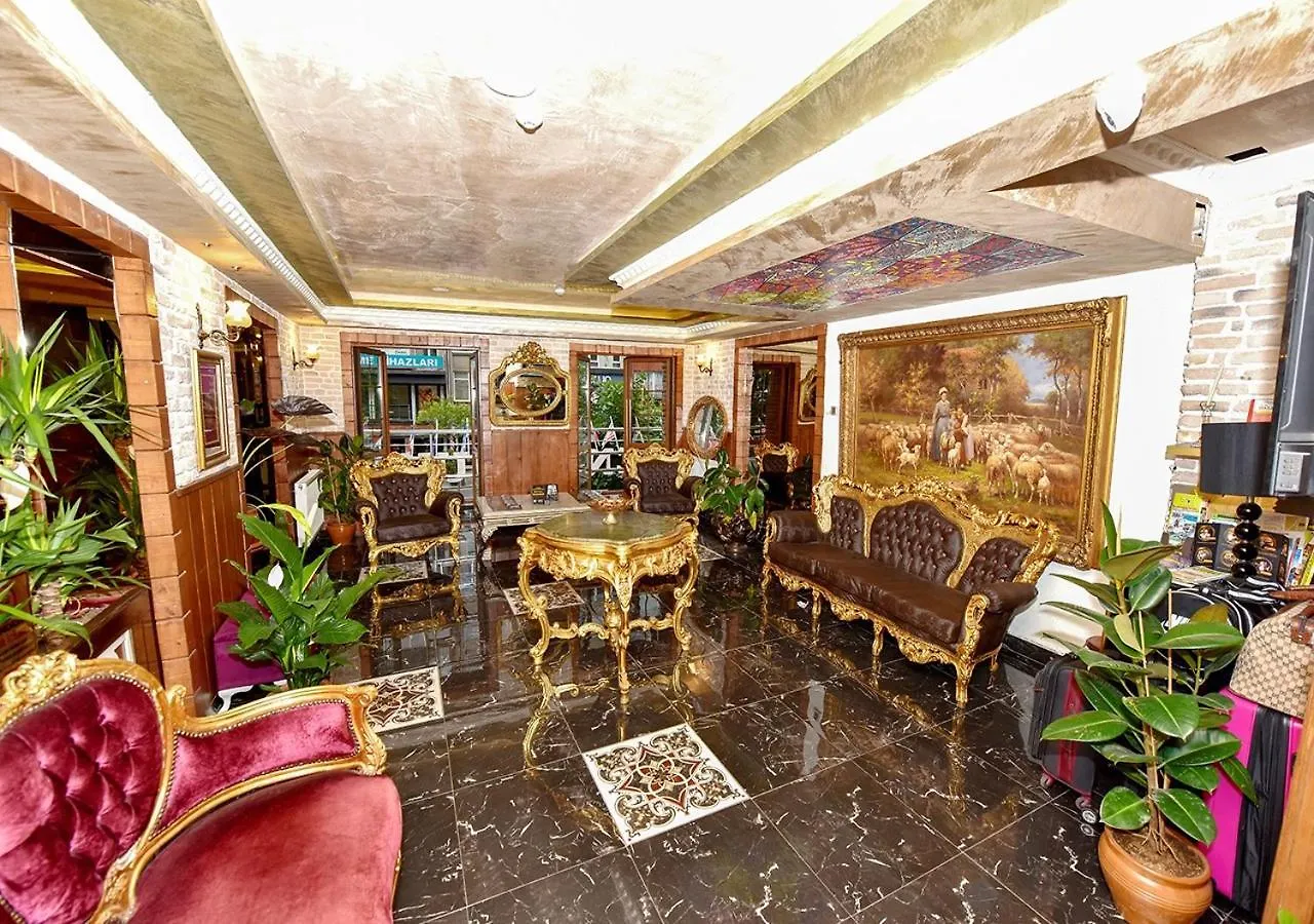 Royal Garden Suite And Hotel Стамбул